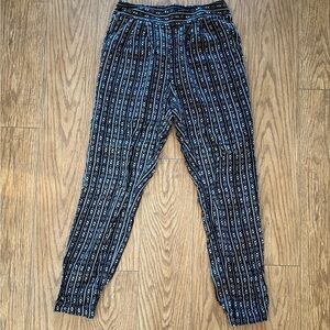 Forever 21 Monochrome Patterned Pants - XS